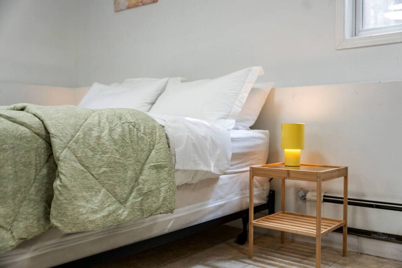 Bureau, Wi-Fi, draps fournis