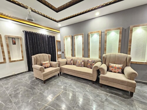 Designer 5BR|GPortion|24/7 Staff|G15 Islamabad /7Beds