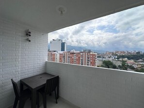 Outdoor dining - Central Apartment in the beutiful City. (Zapatoca)