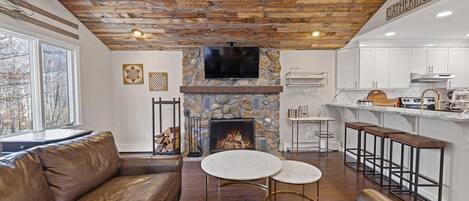 Télévision, cheminée