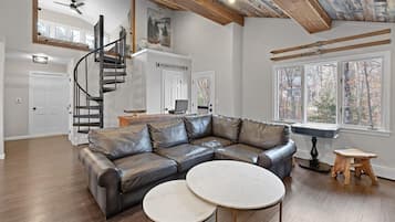 Télévision, cheminée