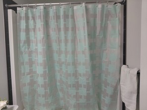 Asciugamani, sapone, carta igienica
