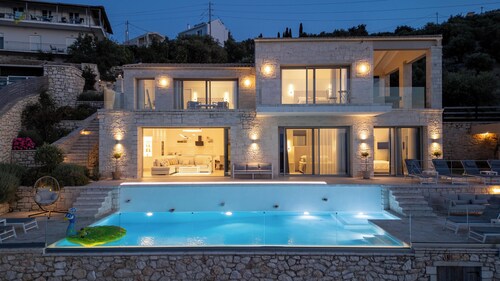 Brand New Sea Front Villa - 2min walk from Kassiopi town & beach