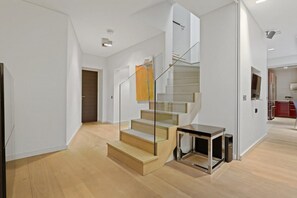 Interior - Experience Timeless Elegance in Mayfair (London)