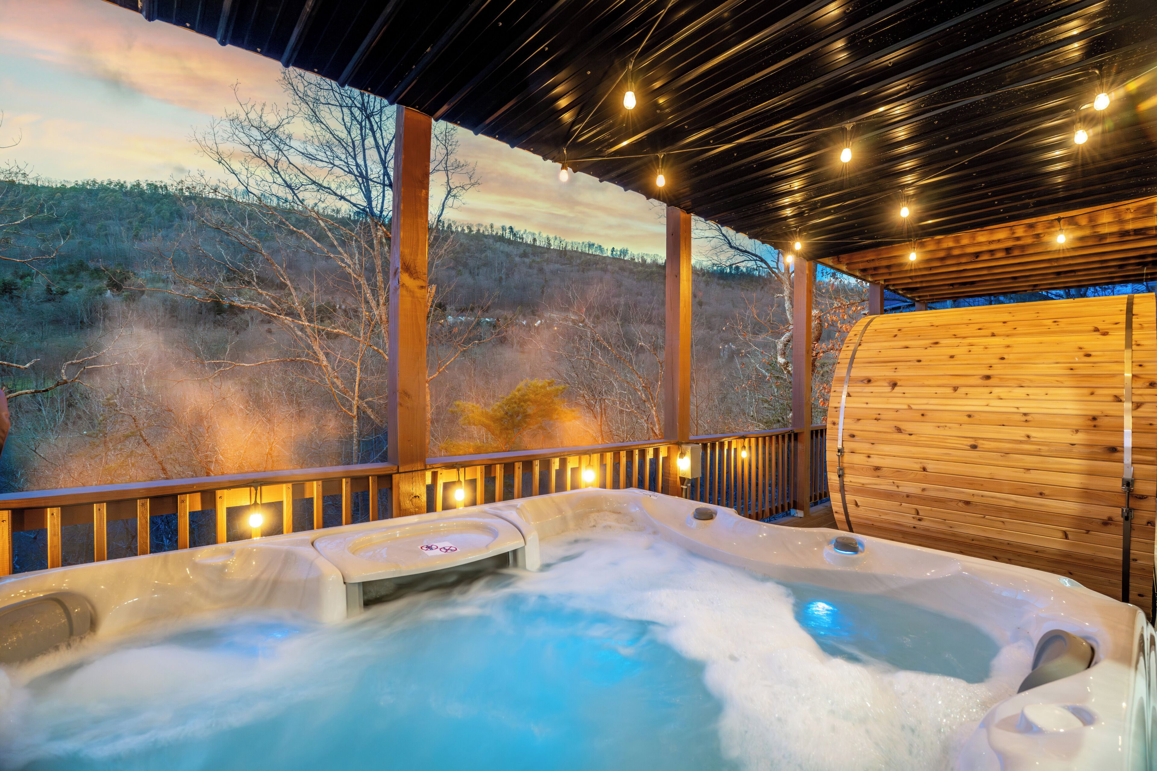 Outdoor spa tub