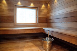 Superior House, 3 Bedrooms, Lake View, Lakeside | Sauna - Villa Siltasaari (Sotkamo)
