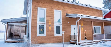 Superior House, 3 Bedrooms, Lake View, Lakeside | Exterior