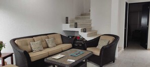 Interior - Beautiful family home in private and quiet gated community. (Cancún)