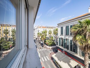 Interior - Apartment for 4 people near Croisette and Palais (cannes)