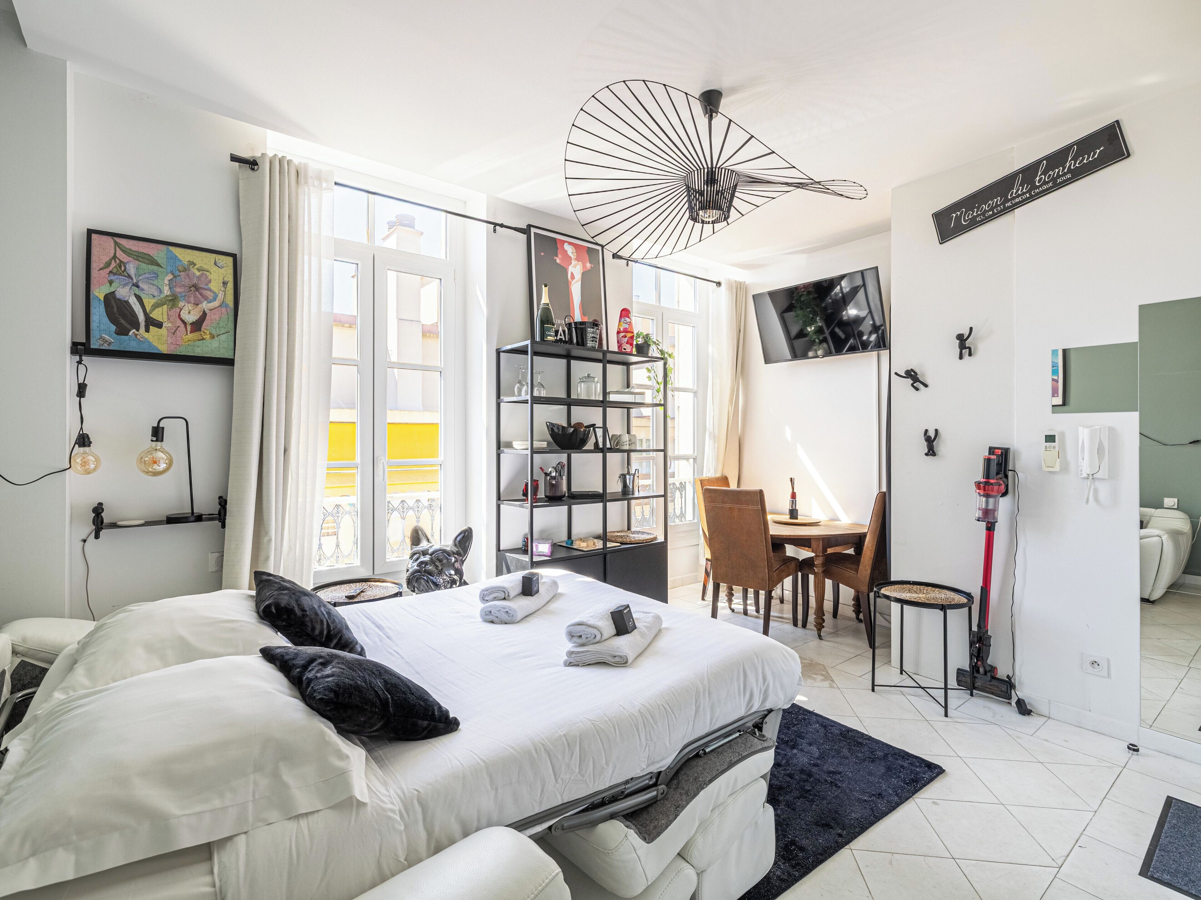 Bügeleisen/Bügelbrett, WLAN, Bettwäsche