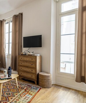 Interior - Hotel-Style Suite Studio 50m from Croisette (Cannes)