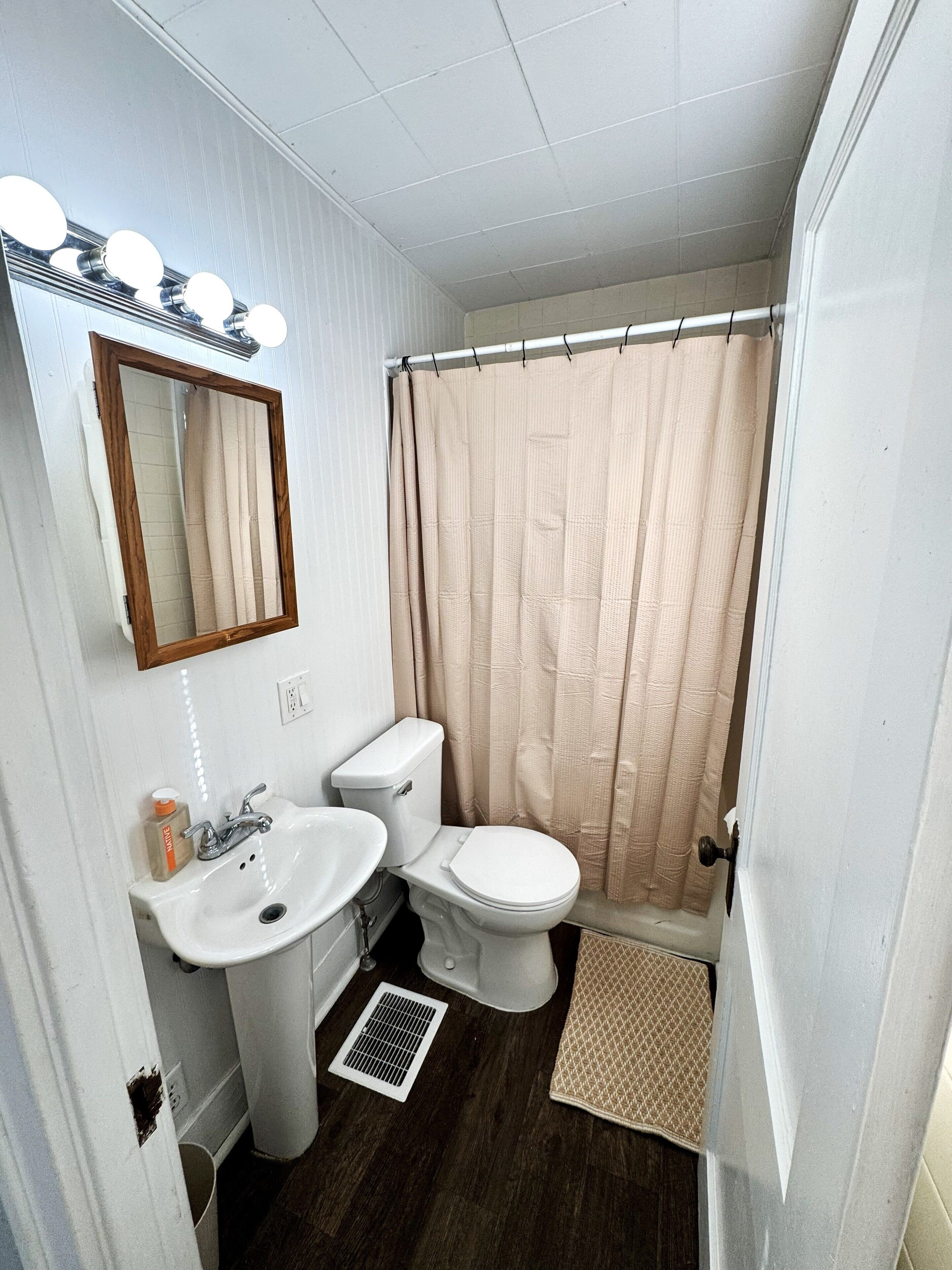 Hair dryer, towels, soap, toilet paper
