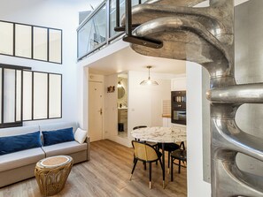 Interior - Very nice duplex apartment, 100m from La Croisette (Cannes)