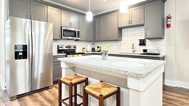 Private kitchen - 4 Bedroom / 4.5 Bathroom, Unit B_ Newly Built - Med Center / NRG / Downtown / UH (Houston)