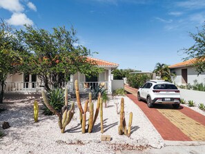 Property grounds - Modern 3 bedroom villa with private pool at gated Coral Estate Beach Resort (Sint Willibrordus)