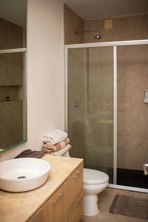 Towels, soap, toilet paper - Tulum Boutique Condo (Tulum)