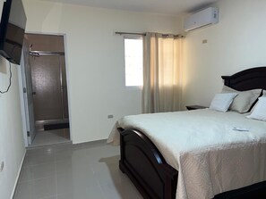 2 slaapkamers, een strijkplank/strijkijzer, wifi