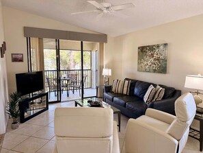 Smart TV, table tennis