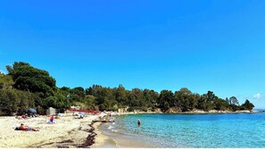 Sun-loungers, beach towels - Le Clos Ferté villa in Le Lavandou (Le Lavandou)