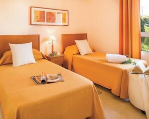 Room - Apartment in Resort Club la Costa Marina del Sol. (AN)