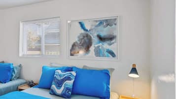 2 bedrooms, desk, iron/ironing board, travel cot