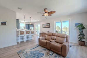 House, Multiple Beds (Bubbles Up) | Living area - Bubbles Up (Fort Myers Beach)