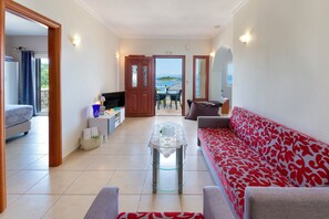 Smart TV, books - Villa Avgerini Paxos III: Breathtaking sea views, private terrace & amazing pool (Gaios)