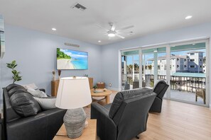 House, Multiple Beds (Beach Nuts) | Living area - Beach Nuts (Fort Myers Beach)