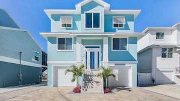 House, Multiple Beds (Beach Nuts) | Exterior