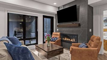 TV, fireplace, offices