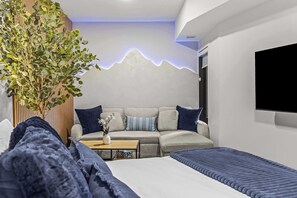 2 chambres, fer et planche à repasser, lit parapluie, Wi-Fi