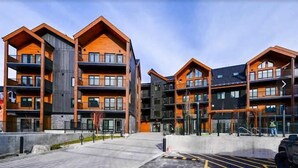 Exterior - The Nook Hydeaway at Ascent (Canmore)
