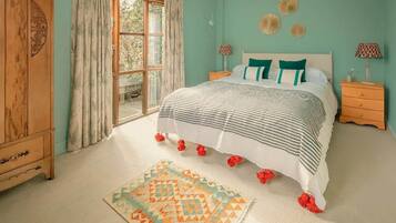 2 bedrooms, free WiFi, bed sheets