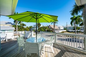 House, Multiple Beds (Blue Pearl Manor Upper) | Outdoor dining - Blue Pearl Manor Upper (Fort Myers Beach)