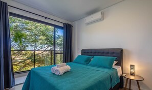 Basic Apartment | 3 bedrooms, free WiFi - Apt w/ Balcony and BBQ 250 m From the sea Rmp0102 (Bombinhas)