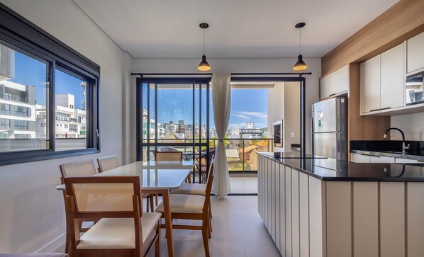 Basic Apartment | Private kitchen - Apt w/ Balcony and BBQ 250 m From the sea Rmp0102 (Bombinhas)