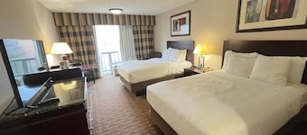 Derby Hotel & Suites