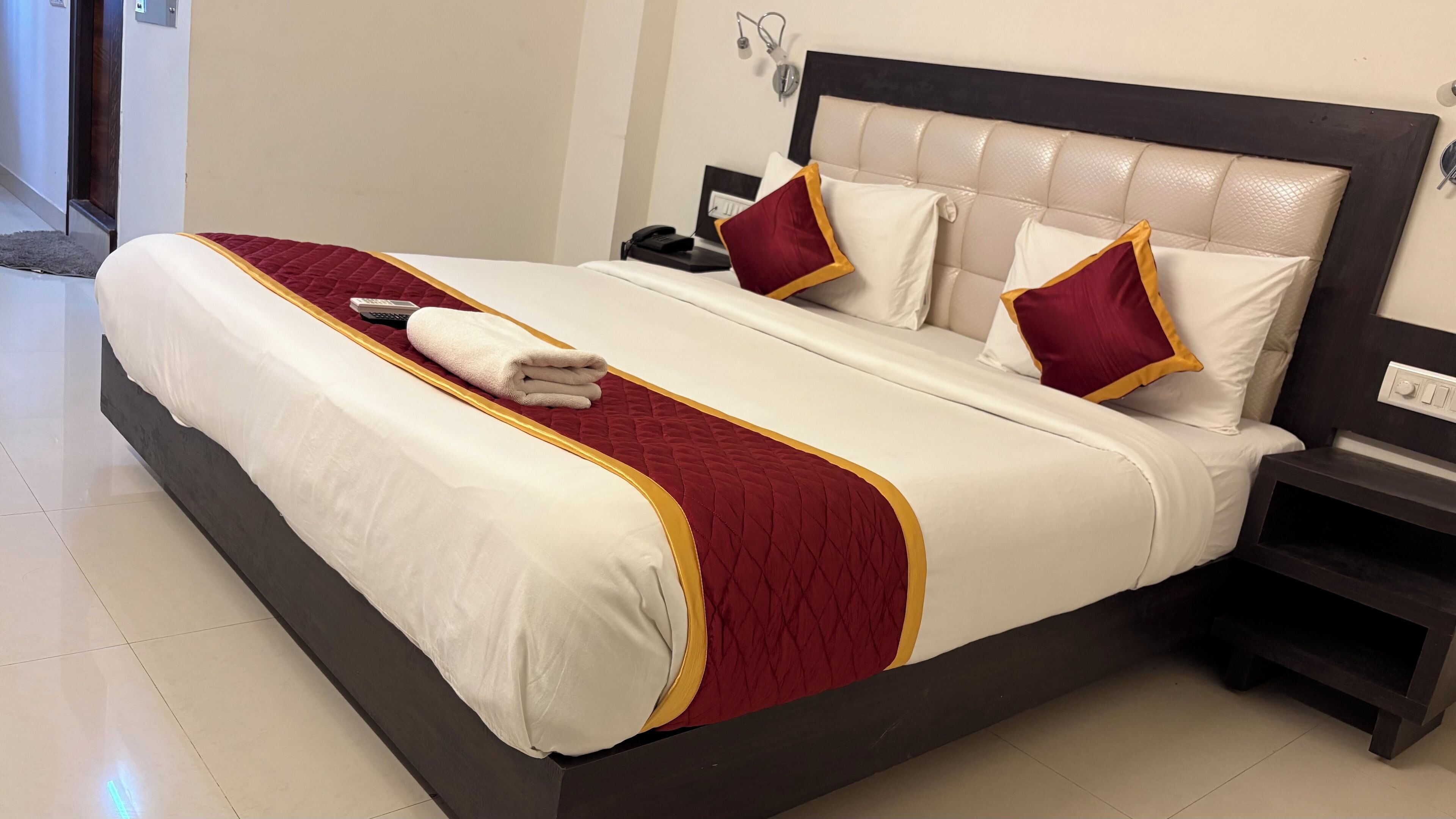 Standard Double Room, Private Bathroom, City View | Laptop workspace, free WiFi