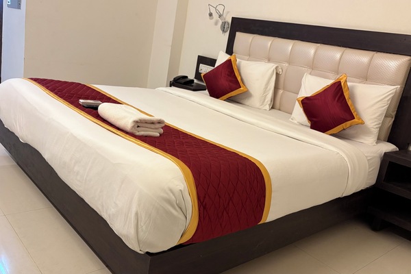 Standard Double Room, Private Bathroom, City View | Laptop workspace, free WiFi