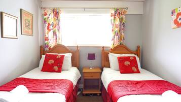 3 slaapkamers, een strijkplank/strijkijzer, wifi, beddengoed