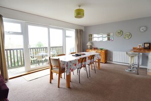 Dining - 3 Bedroom Tamar Lodge at Honicombe Village with pool access (Callington)