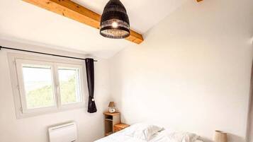 2 sovrum, strykjÀrn/strykbrÀda och sÀngklÀder