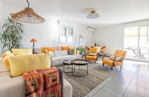 Living area - "I Sanguinari" – 2BR Sea View Apt | by Efficios (Ajaccio)