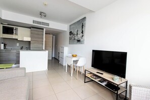 TV - "U Mancinu" – 1BR Seaside Apt | by Efficios (Propriano)