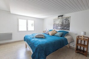 1 Schlafzimmer, Schreibtisch, Bügeleisen/Bügelbrett, Internetzugang