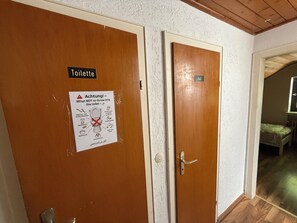 Interior - Apartment for up to 4 people | Kitchen & bathroom | Pension NH (Osterholz-Scharmbeck)