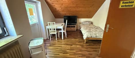 3 makuuhuonetta, Wi-Fi, vuodevaatteet