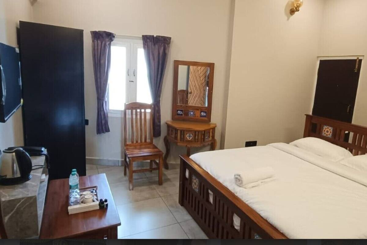 Premium Room | Desk, WiFi (free)