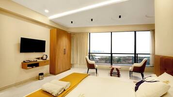 Luxury Suite | Living area