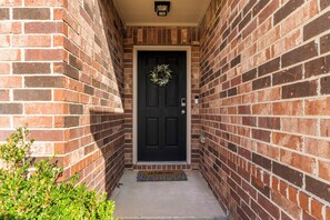 Exterior detail - Fort Worth Firepit Retreat • Pet-Friendly Home (Fort Worth)